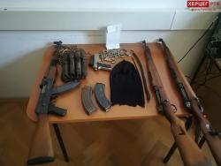 Полиција пронашла оружје и муницију