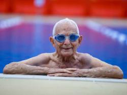 99-ogodišnji plivač oborio svjetski rekord?