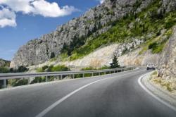 Нормализован саобраћај на путу Требиње -  Билећа