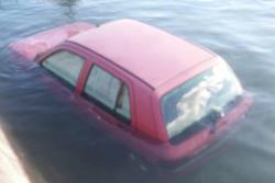 Izlila se iz korita: Trebišnjica u Dražin Dolu potopila dva auta