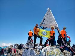 Trebinjski planinari na vrhu Afrike! (FOTO)