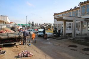 Nevesinje: Urađene pristupne rampe ispred Srednjoškolskog centra