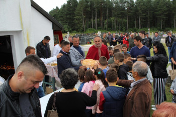 Nevesinje: Crkva u Batkovićima proslavila krsnu slavu (FOTO)