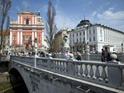 Slovenci štite jezik od engleskog i hrvatskog