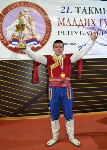 Митар Вишњић из Требиња побједник Фестивала младих гуслара у Невесињу