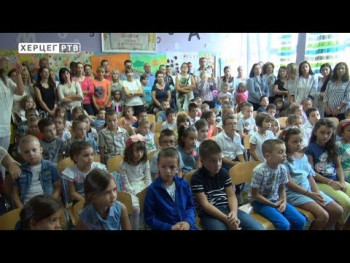 Nova školska godina počela u svim obrazovnim ustanovama (VIDEO)