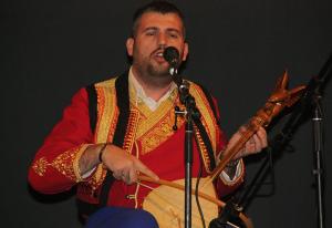 Podignimo Prebilovce – 8. mart: Aleksandar Taušan domaćin guslarske večeri u Mramorku