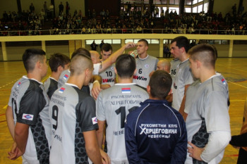 Rukometni derbi u Nevesinju završen bez pobjednika