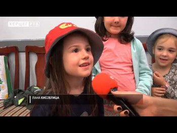 Najmlađim građanima Trebinja upriličen doček u Gradskoj upravi (VIDEO)