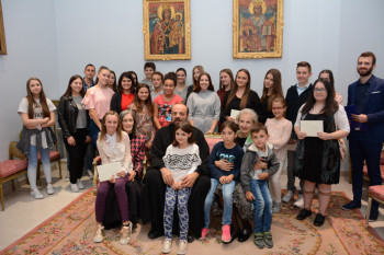 СПКД 'Просвјета' Мостар: 34 стипендије за ученике и студенте