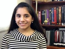 Она има 13 година и завршила је факултет