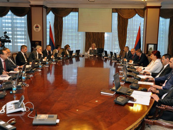 U ponedjeljak sjednica Vlade Srpske o rekonstrukciji kabineta