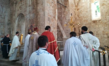 Мостар: Владике Григорије и Димитрије освјештали седам крстова