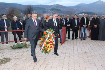 Почело обиљежавање Митровдана у Невесињу: Уручена одликовања породицама погинулих бораца