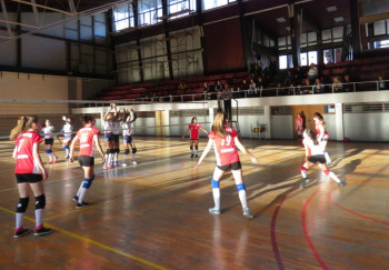 Младе Вележове одбојкашице на прагу другог круга такмичења