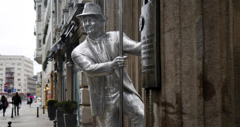 Чувеном оскаровцу из Билеће, Карлу Малдену откривен споменик у Београду