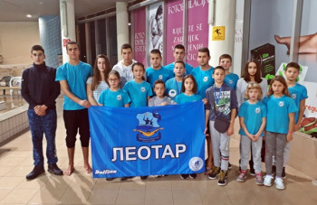Članovi Plivačkog vaterpolo kluba 'Leotar' osvojili pehar i 24 medalje