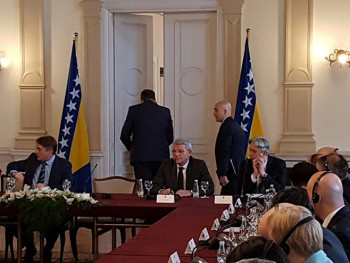 Додик напустио састанак са делегацијом Савјета за спровођење мира