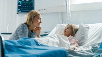 Родитељи имају право на боловање све док траје болничко лијечење дјетета