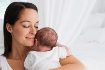 Рефундирање плате за породиље - 80 одсто бруто плате