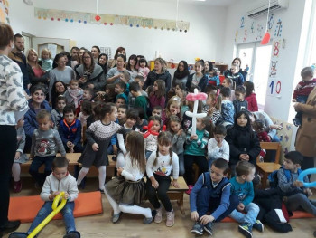 Берковићи: Дјед Мраз обрадовао дјецу у вртићу (ФОТО)