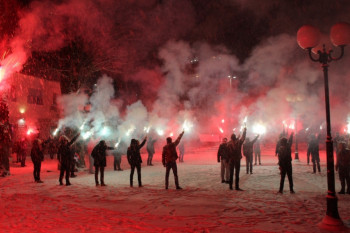 Великом бакљадом 'Делије' из Невесиња честитале рођендан Републици Српској (ФОТО)