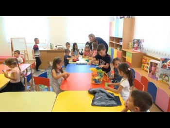 'Naša radost': Počeo upis u 'Malu školu' (VIDEO)