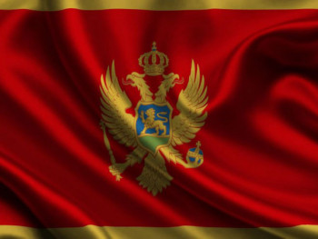 U Crnoj Gori ipak bez kažnjavanja za neustajanje na himnu
