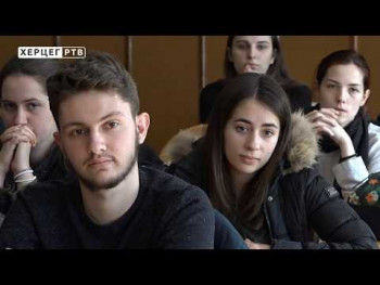Pjesniku za rođendan: Književni čas u Gimnaziji 'Jovan Dučić' (VIDEO)