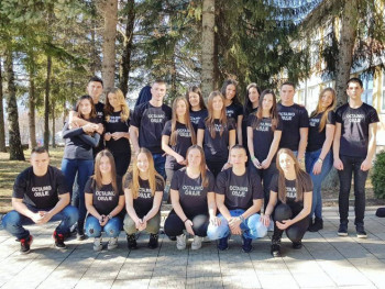 Ученици из Гацка поручили младима: Остајмо овдје!