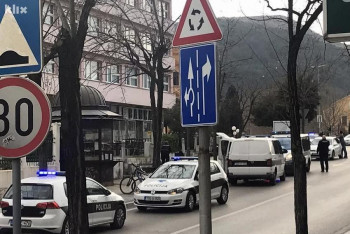  Пљачкаши банке у Мостару се ипак предали полицији