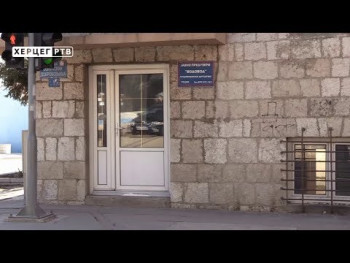 Гатачки 'Водовод' пет мјесеци без плате, радници 18. марта ступају у генерални штрајк (ВИДЕО)