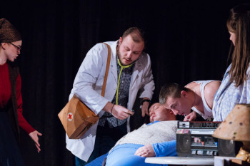 Представа 'Мамин син' пред требињском публиком