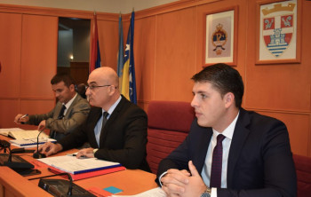 Ćurić: Osnažili veze sa institucijama Srpske i Srbije, pokrenuli značajne investicije i nove socijalne programe