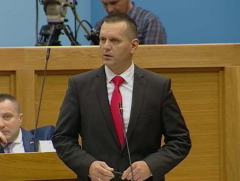 Lukač: Ponosan sam na povećanje plata za policajce