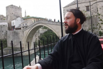 Ђакон Бранислав Рајковић: Вјера није ту да рјешава политичке проблеме, већ да људе чини бољима