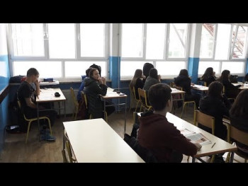 ОШ Ј.Ј.Змај: Ученици неће моћи да користе мобилне телефоне током часова (ВИДЕО)