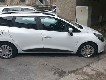 Сплит: Због београдских таблица пробушили све гуме