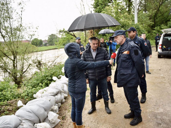Situacija povoljnija, građani da ostanu na oprezu još jednu noć