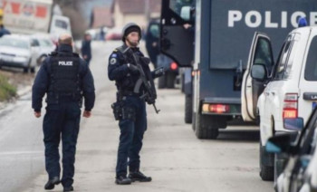 Пуцњава у Kосовској Митровици, рањен младић