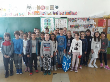 За хуманитарну организацију „Чепом до осмеха“ у Билећи сакупљено 40.000 чепова