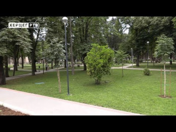 Интермецо: Врели љетни дани у најјужнијем граду Српске (ВИДЕО)