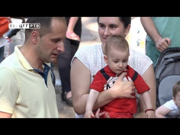 'Konferencija beba': Najmlađi ukrasili Trg slobode (VIDEO)