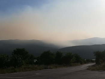 Ватрена стихија на око 500 метара од кућа у Мириловићима