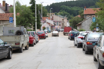 Nevesinje: Zabranjeno parkiranje vozila u Ulici Miloša Obilića