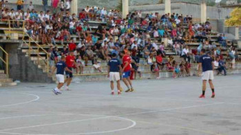 Olimpijada u malom fudbalu: Hrupjela na čelu grupe A