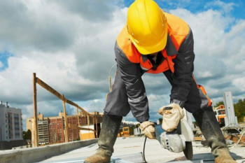 Радници препуштени врућини и вољи послодаваца