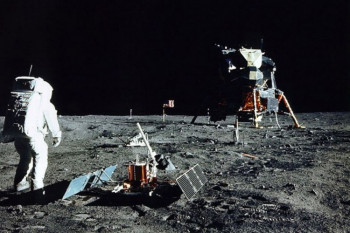 Kako je olovka spasila astronaute, šta je uradila CIA i ostale 'sitnice' prvog leta na Mjesec (VIDEO)