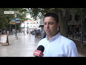 Konačno osvijetljena ulica između naselja Luč i Agrokop (VIDEO)