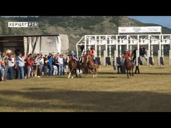 Одржане 6. Kоњичке трке 'Билећа 2019' (ВИДЕО)